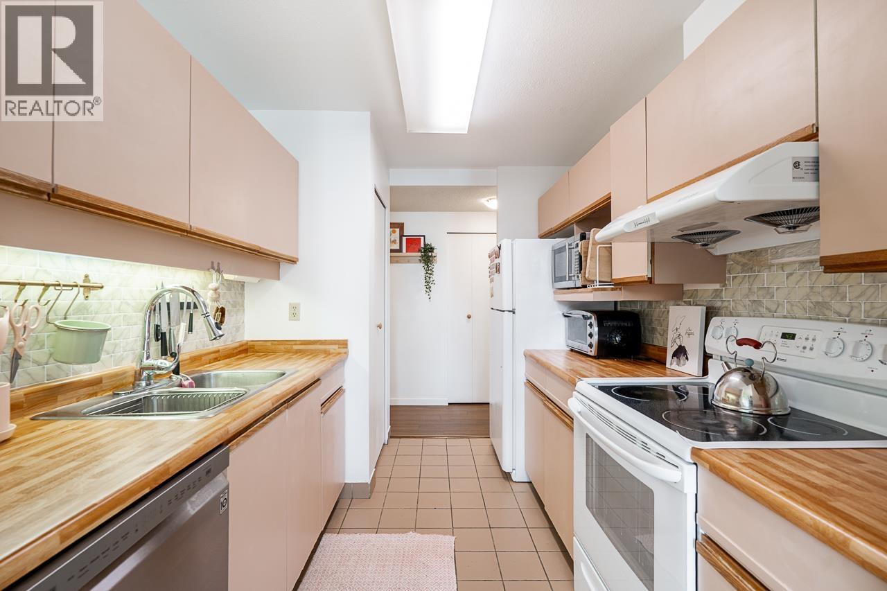 801 5790 Patterson Avenue, Burnaby, British Columbia  V5H 4H6 - Photo 11 - R3087088