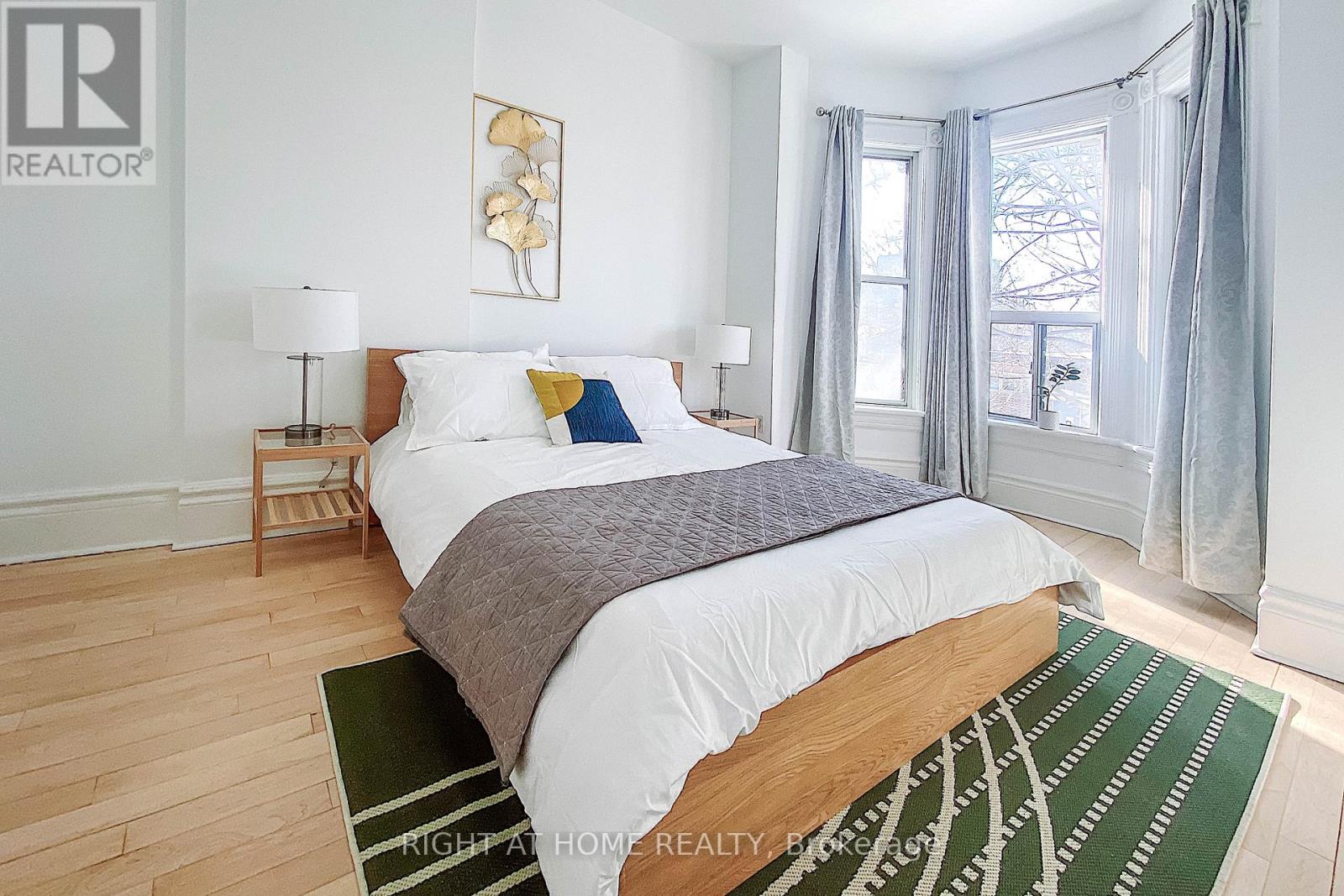 111 GLADSTONE AVENUE, Toronto, Ontario