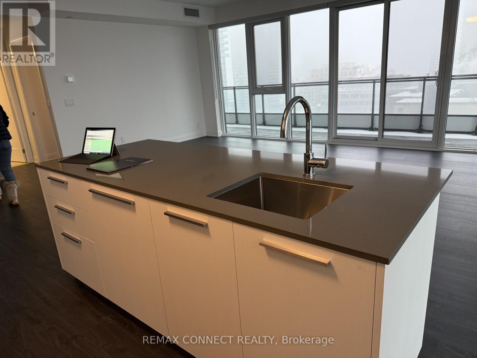 1608 - 65 Broadway Avenue, Toronto, Ontario  M4P 1T9 - Photo 11 - C12764004