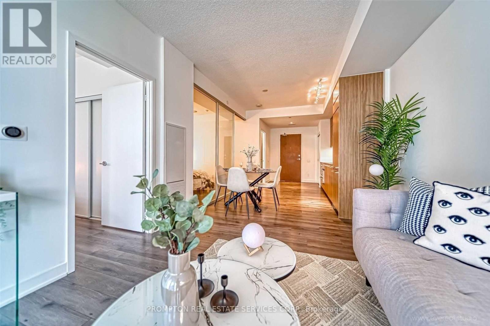 307 - 90 Queens Wharf Road, Toronto, Ontario  M5V 0J4 - Photo 11 - C12764058