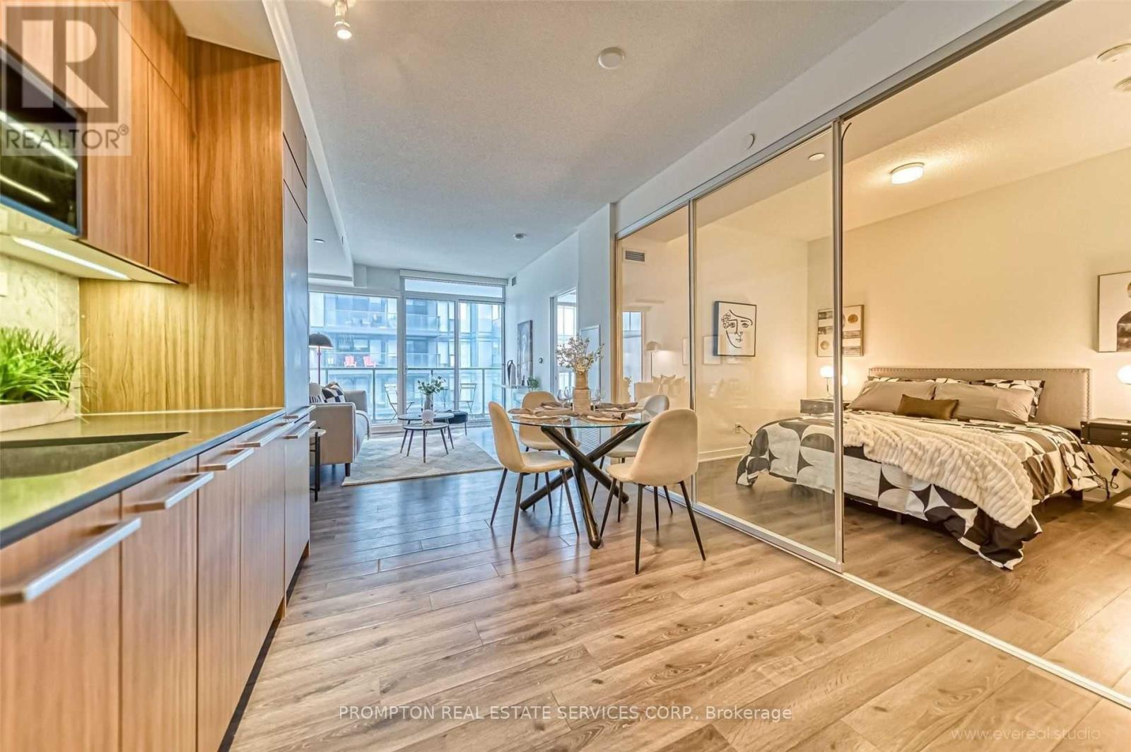 307 - 90 Queens Wharf Road, Toronto, Ontario  M5V 0J4 - Photo 5 - C12764058