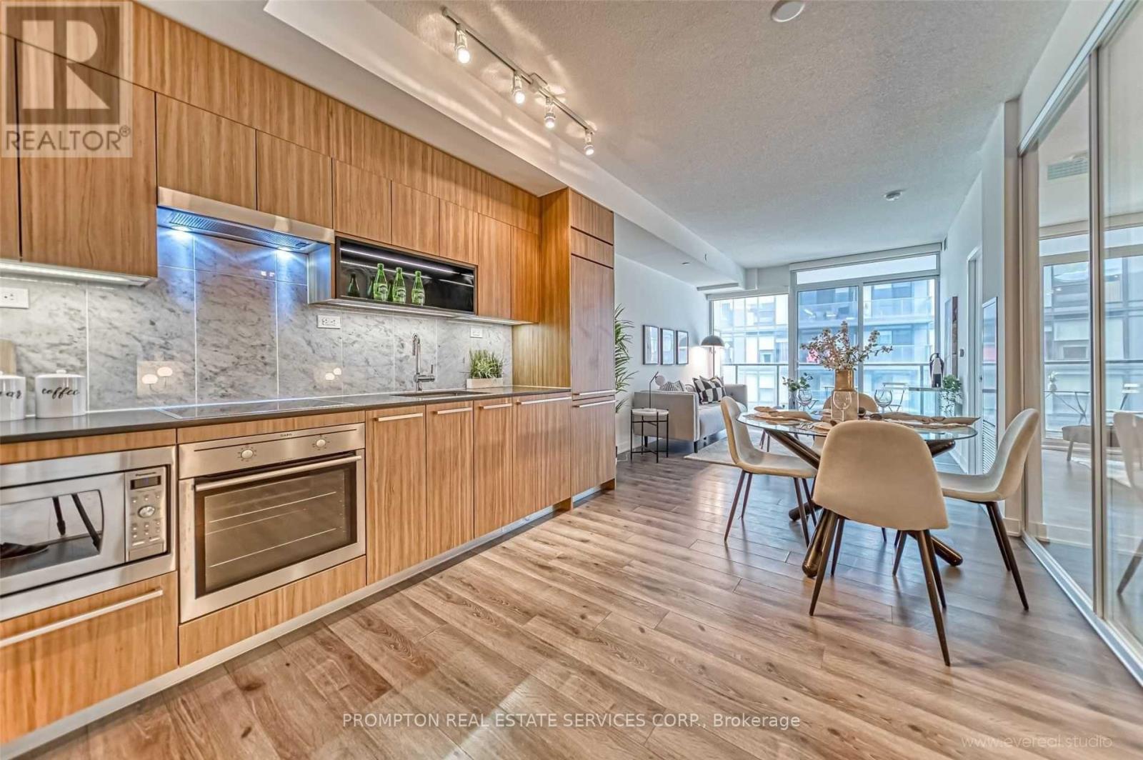 307 - 90 Queens Wharf Road, Toronto, Ontario  M5V 0J4 - Photo 8 - C12764058