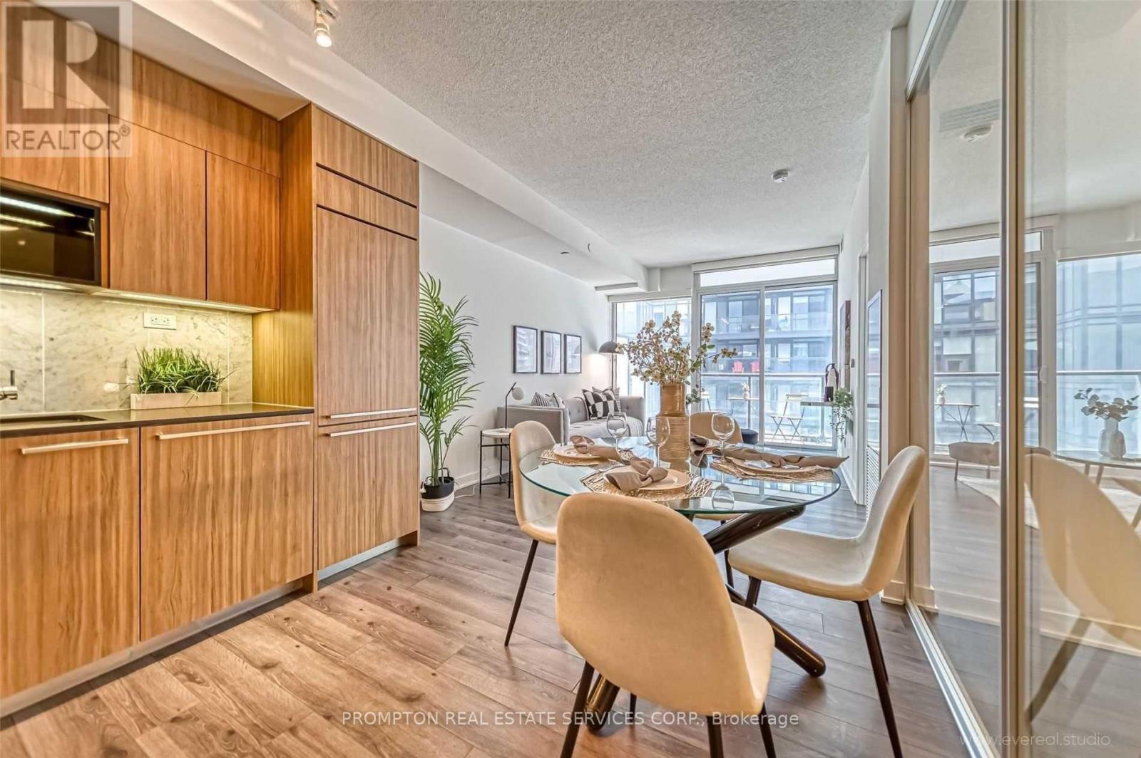 307 - 90 Queens Wharf Road, Toronto, Ontario  M5V 0J4 - Photo 9 - C12764058