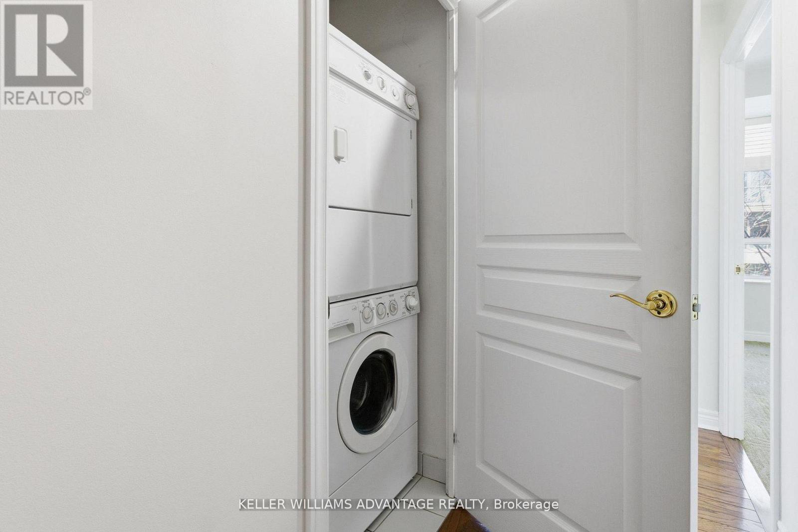 305 - 9 Boardwalk Drive, Toronto, Ontario  M4L 6T1 - Photo 23 - E12763992