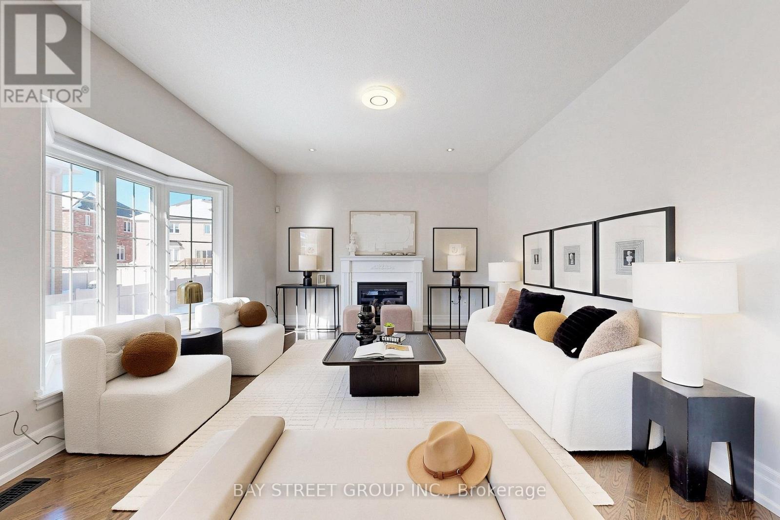 2 Limelight Street, Richmond Hill, Ontario  L4E 0P9 - Photo 4 - N12764024