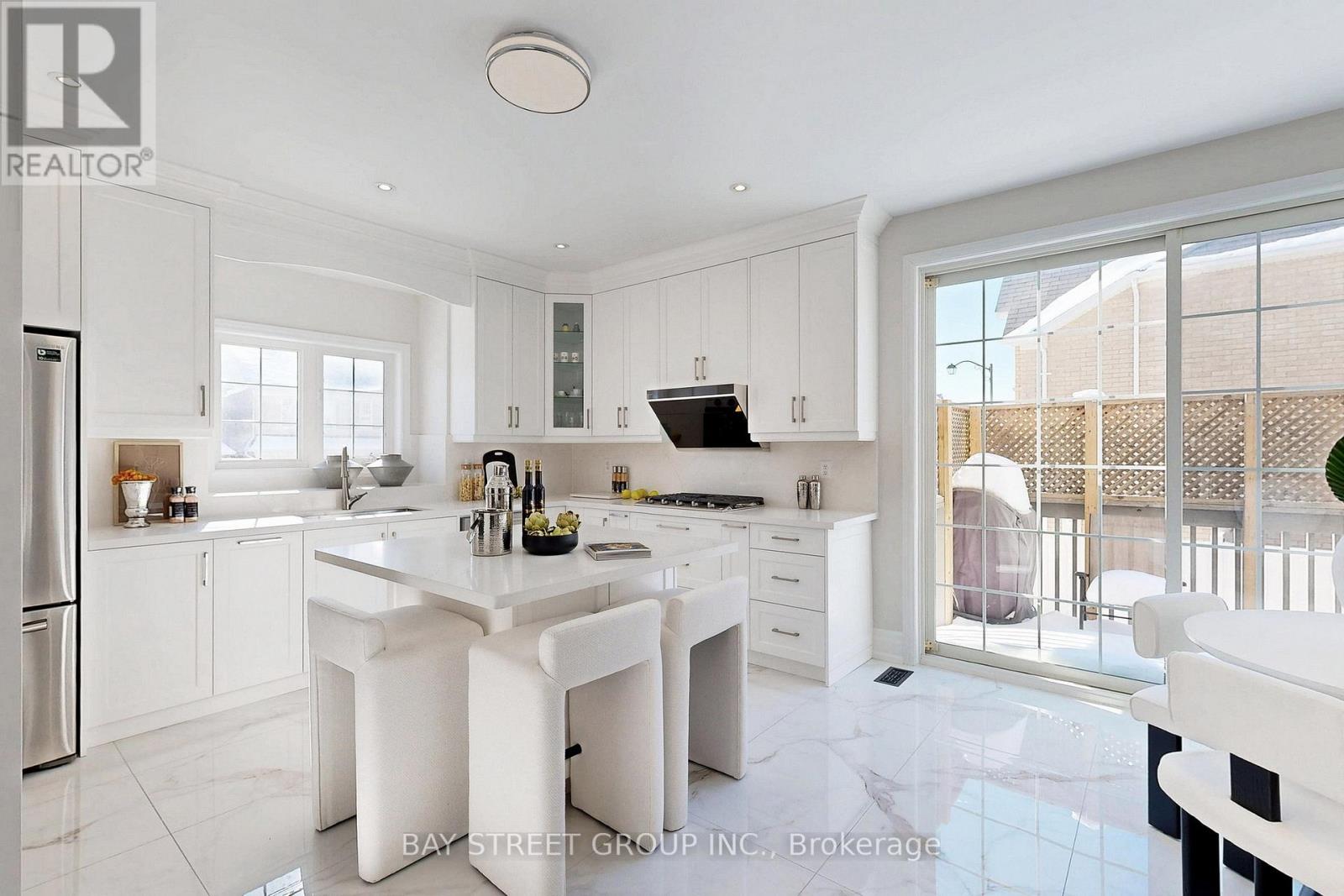 2 Limelight Street, Richmond Hill, Ontario  L4E 0P9 - Photo 9 - N12764024