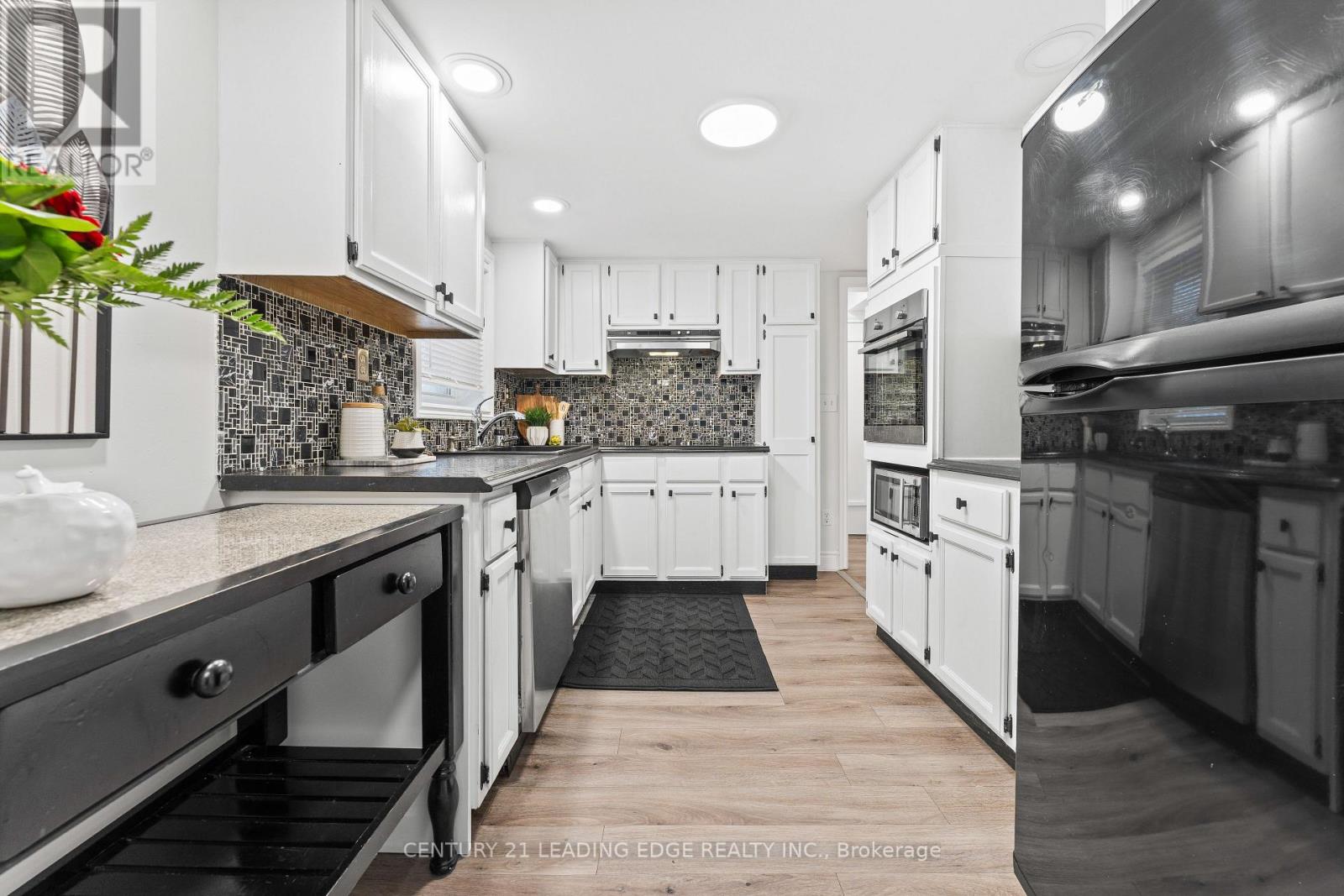 236 Cedar Avenue, Richmond Hill, Ontario  L4C 2B2 - Photo 11 - N12764038