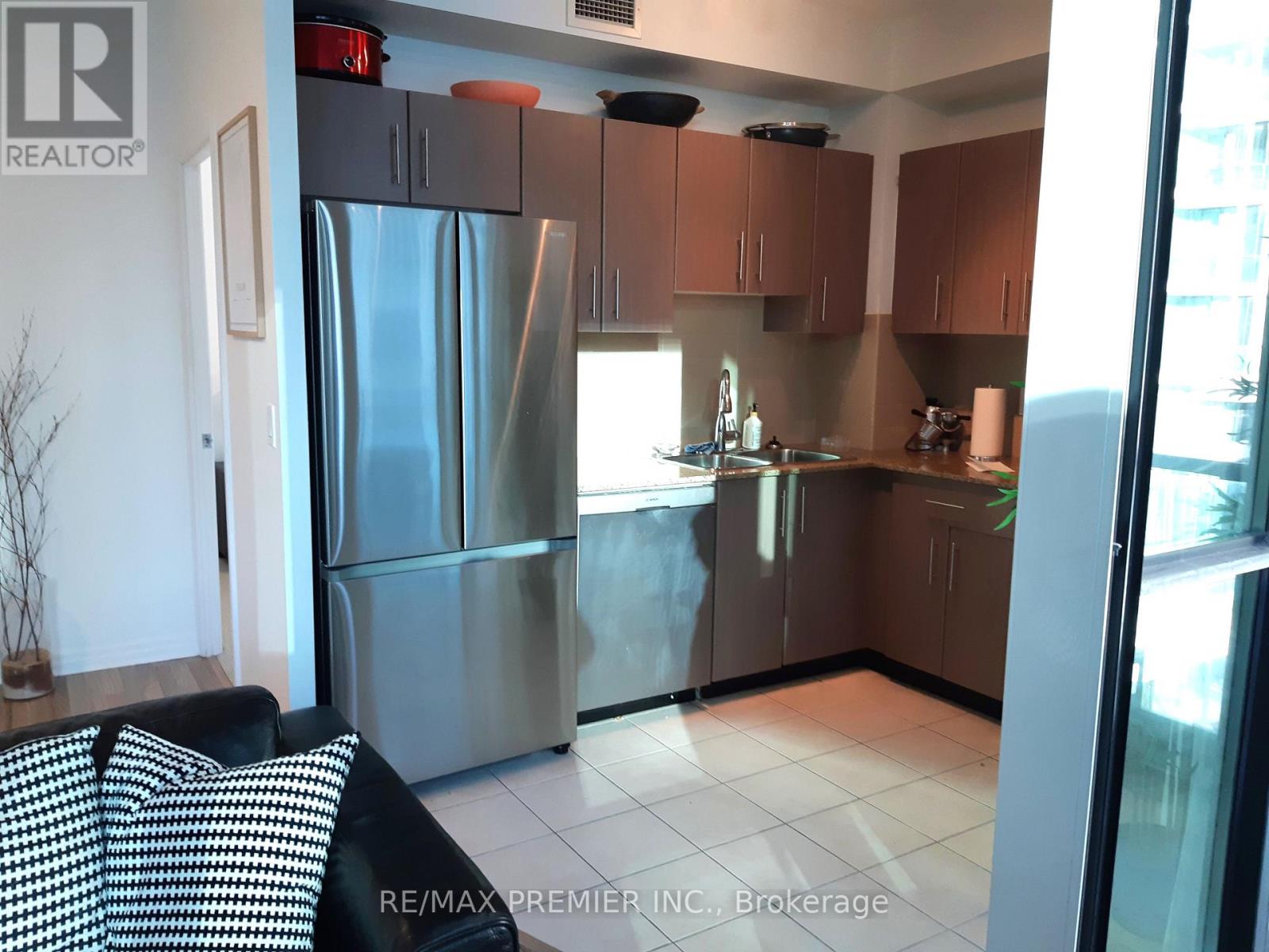 414 - 12 Yonge Street, Toronto, Ontario  M5E 1Z9 - Photo 14 - C12759614