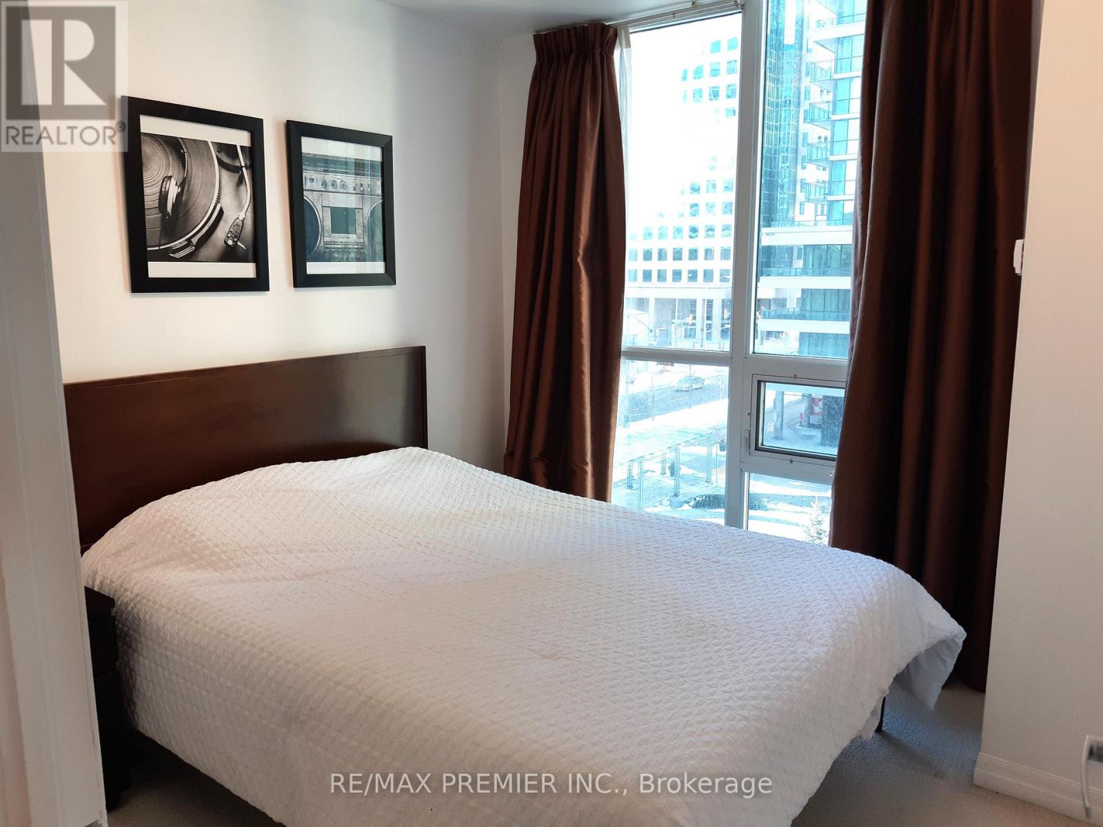 414 - 12 Yonge Street, Toronto, Ontario  M5E 1Z9 - Photo 25 - C12759614