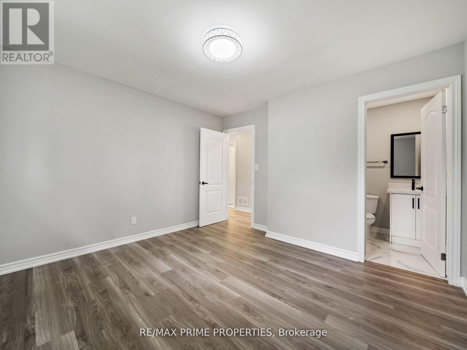 691 Glen Crescent, Orillia, Ontario  L3V 6R2 - Photo 17 - S12764008