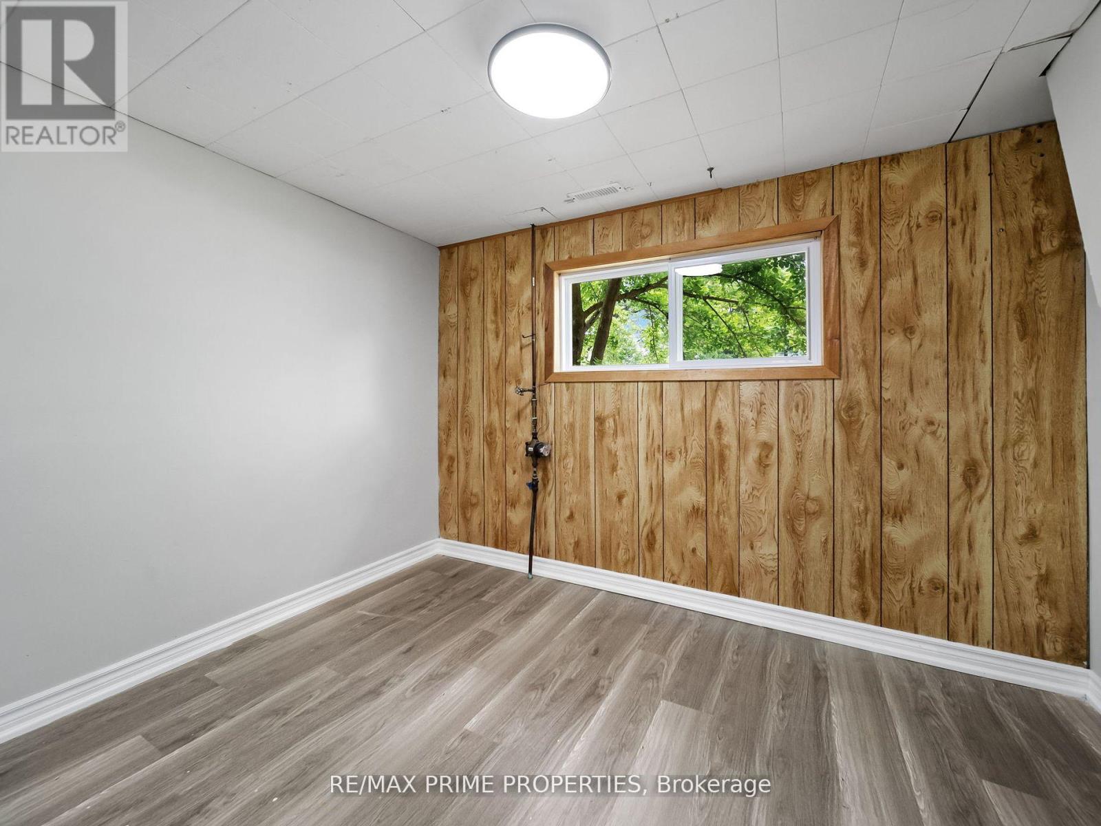 691 Glen Crescent, Orillia, Ontario  L3V 6R2 - Photo 20 - S12764026