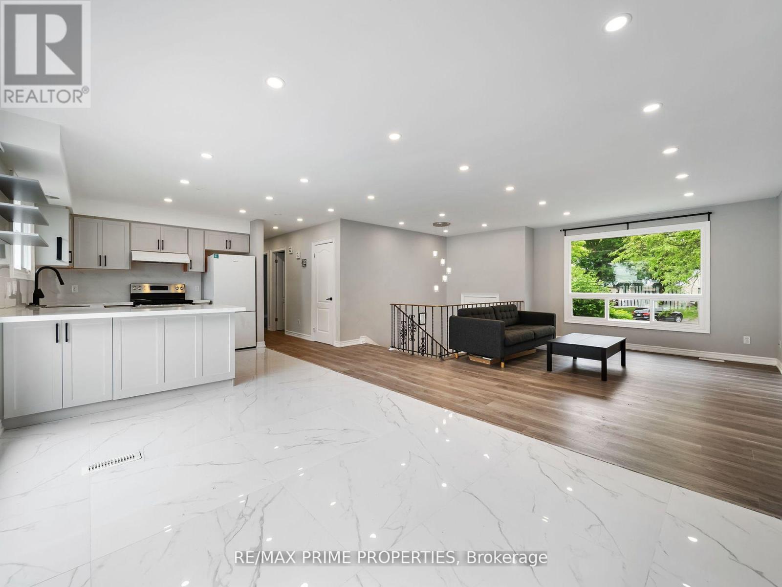 691 Glen Crescent, Orillia, Ontario  L3V 6R2 - Photo 9 - S12764026