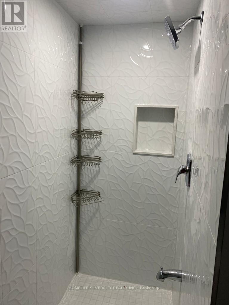 Upper Floor - 12' Buttercup Lane, Brampton, Ontario  L6R 1M9 - Photo 11 - W12763994