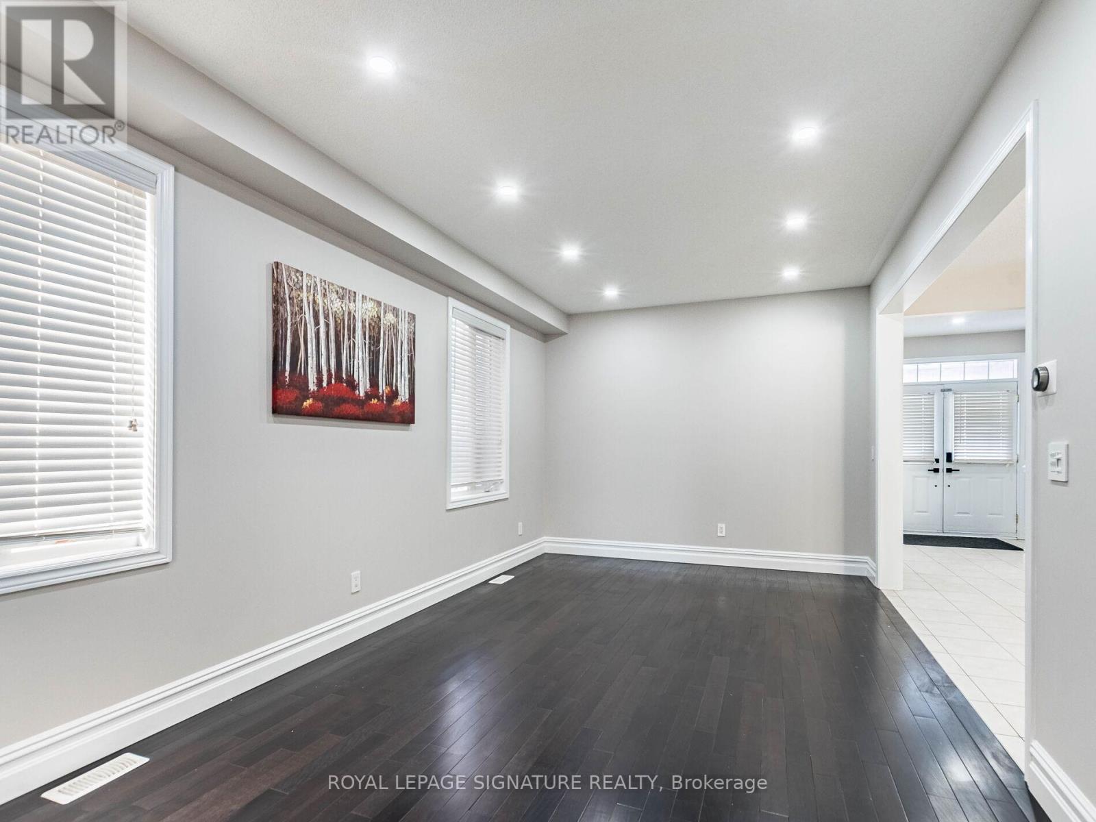 521 Bussel Crescent, Milton, Ontario  L9T 0W8 - Photo 10 - W12764002