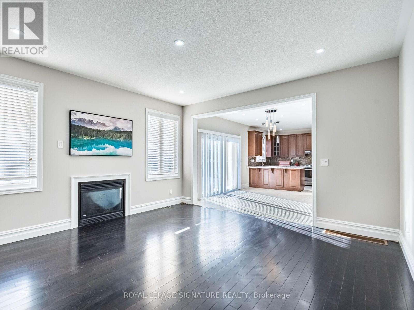 521 Bussel Crescent, Milton, Ontario  L9T 0W8 - Photo 13 - W12764002