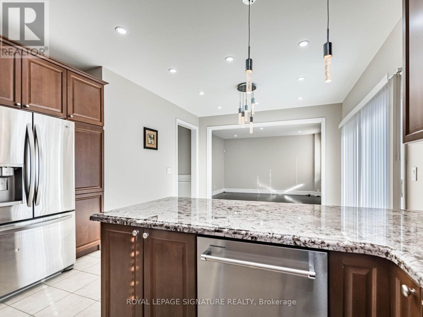 521 Bussel Crescent, Milton, Ontario  L9T 0W8 - Photo 18 - W12764002