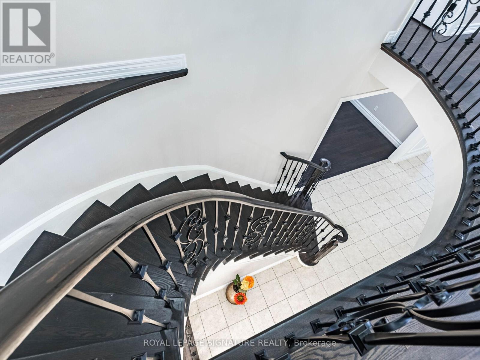 521 Bussel Crescent, Milton, Ontario  L9T 0W8 - Photo 24 - W12764002