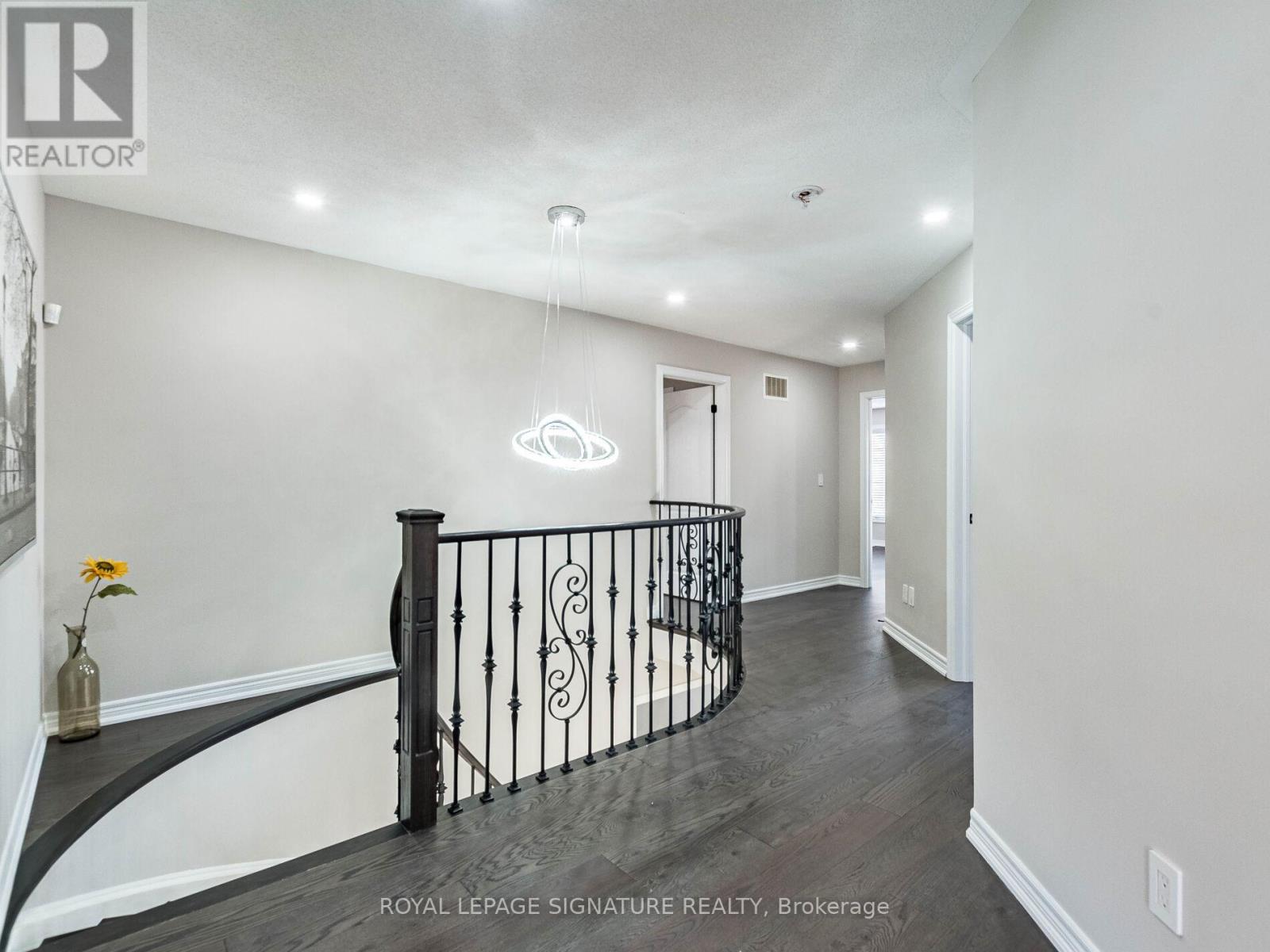 521 Bussel Crescent, Milton, Ontario  L9T 0W8 - Photo 25 - W12764002