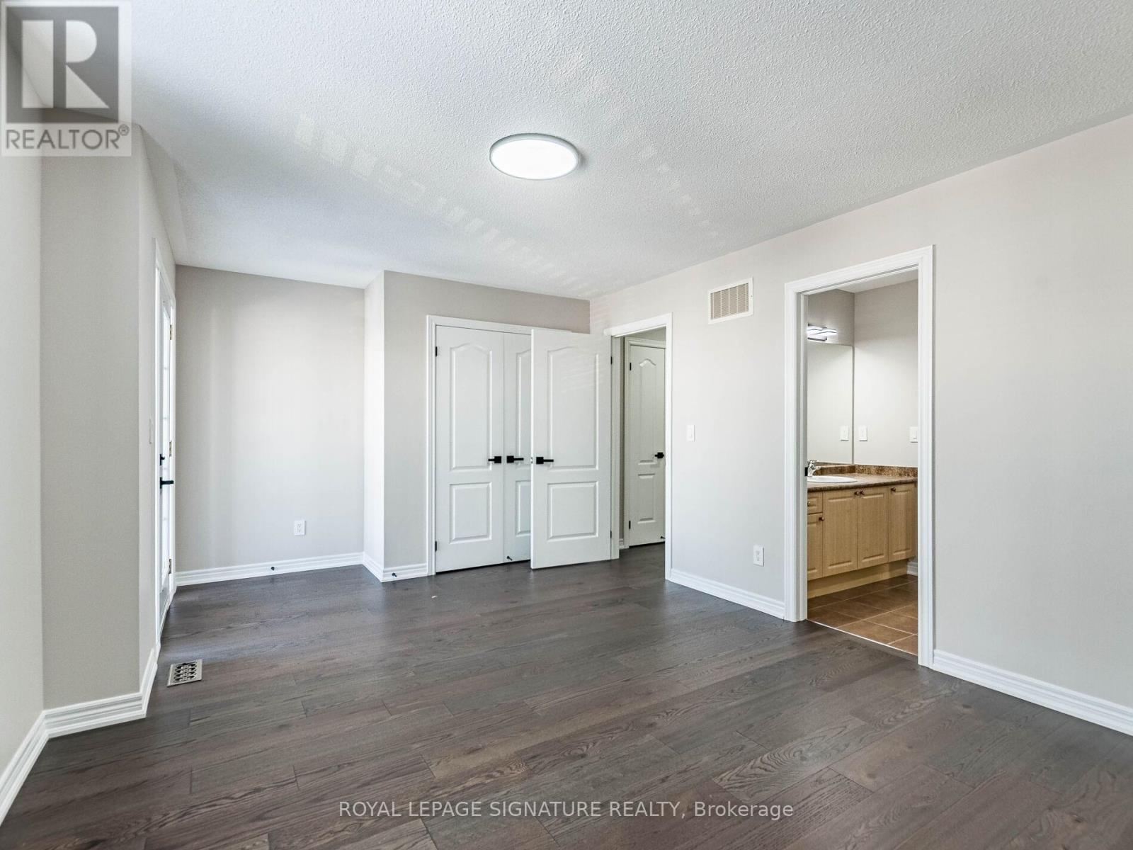 521 Bussel Crescent, Milton, Ontario  L9T 0W8 - Photo 39 - W12764002