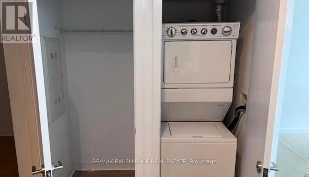 2304 - 3985 Grand Park Drive, Mississauga, Ontario  L5B 0H8 - Photo 4 - W12764022