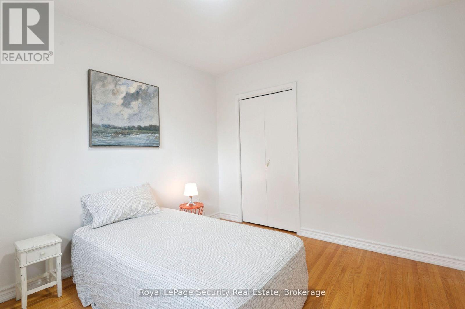 128 Sentinel Road W, Toronto, Ontario  M3J 1T2 - Photo 28 - W12764034