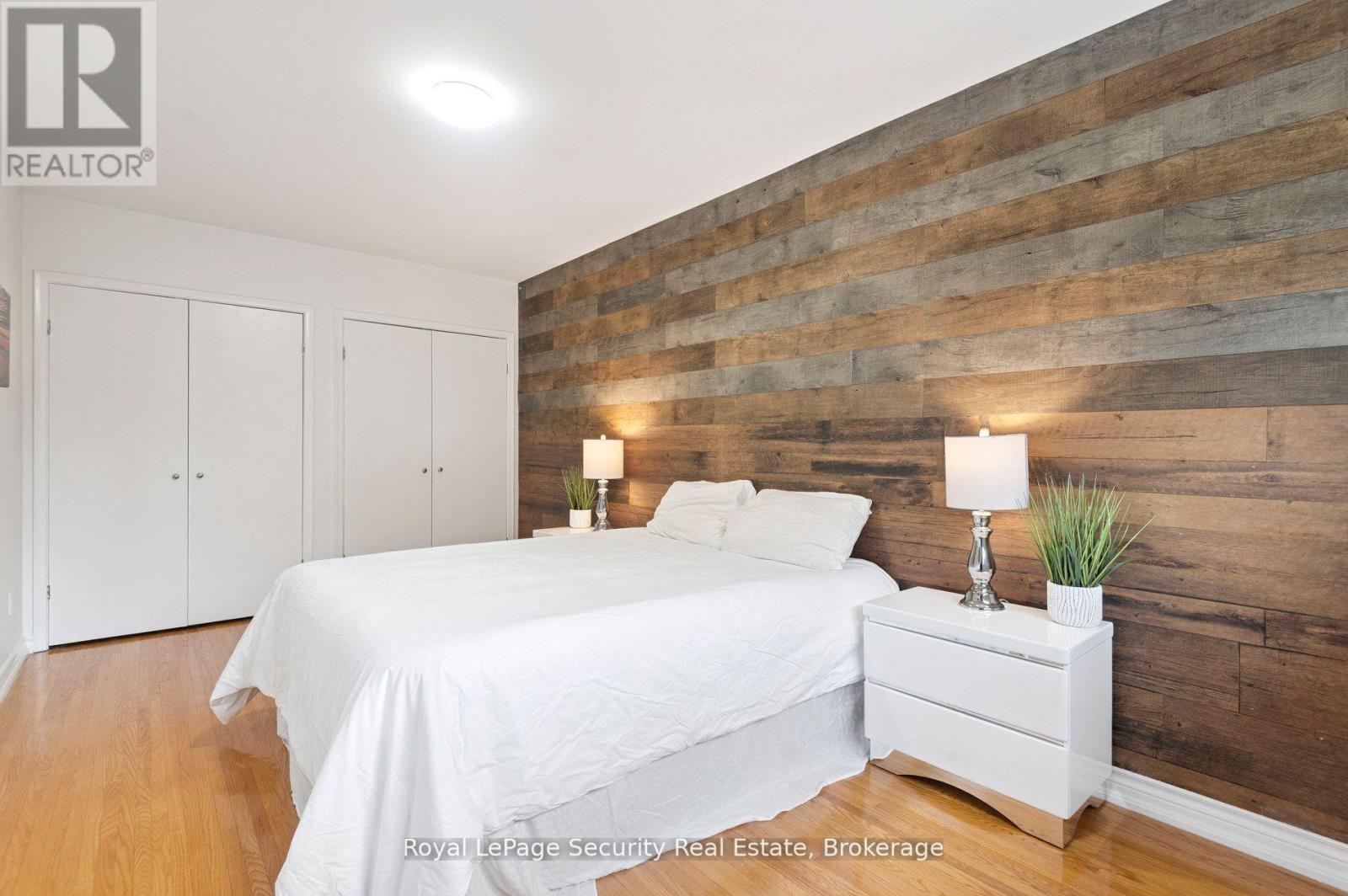 128 Sentinel Road W, Toronto, Ontario  M3J 1T2 - Photo 32 - W12764034