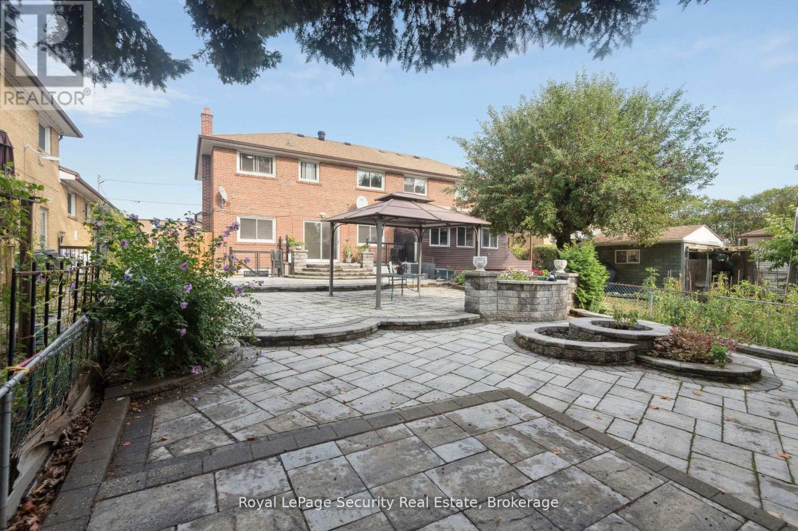 128 Sentinel Road W, Toronto, Ontario  M3J 1T2 - Photo 47 - W12764034