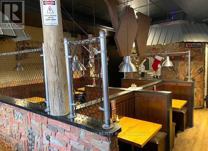 443 Brant Street, Burlington, Ontario  L7R 2G3 - Photo 10 - W12764064