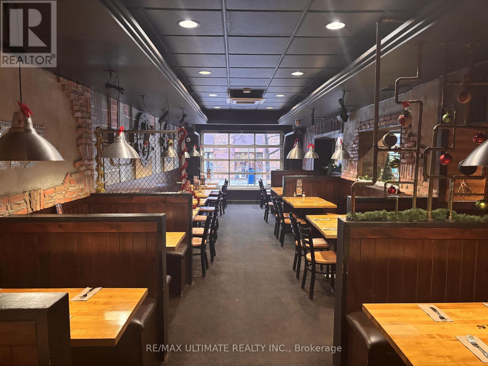 443 Brant Street, Burlington, Ontario  L7R 2G3 - Photo 2 - W12764064