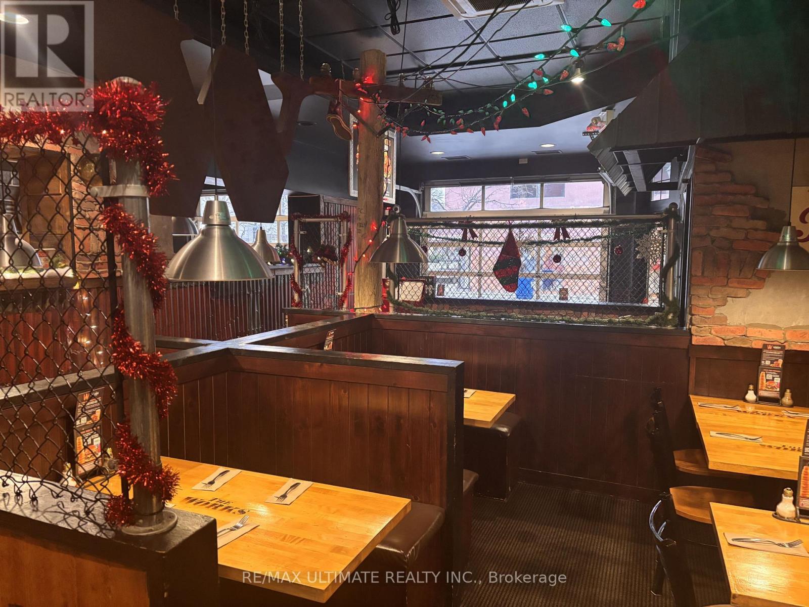 443 Brant Street, Burlington, Ontario  L7R 2G3 - Photo 5 - W12764064