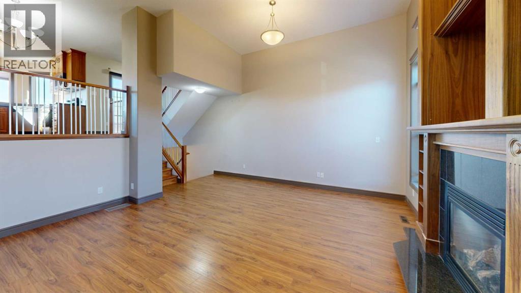 833 Mt Sundance Manor W, Lethbridge, Alberta  T1J 1X5 - Photo 2 - A2284361