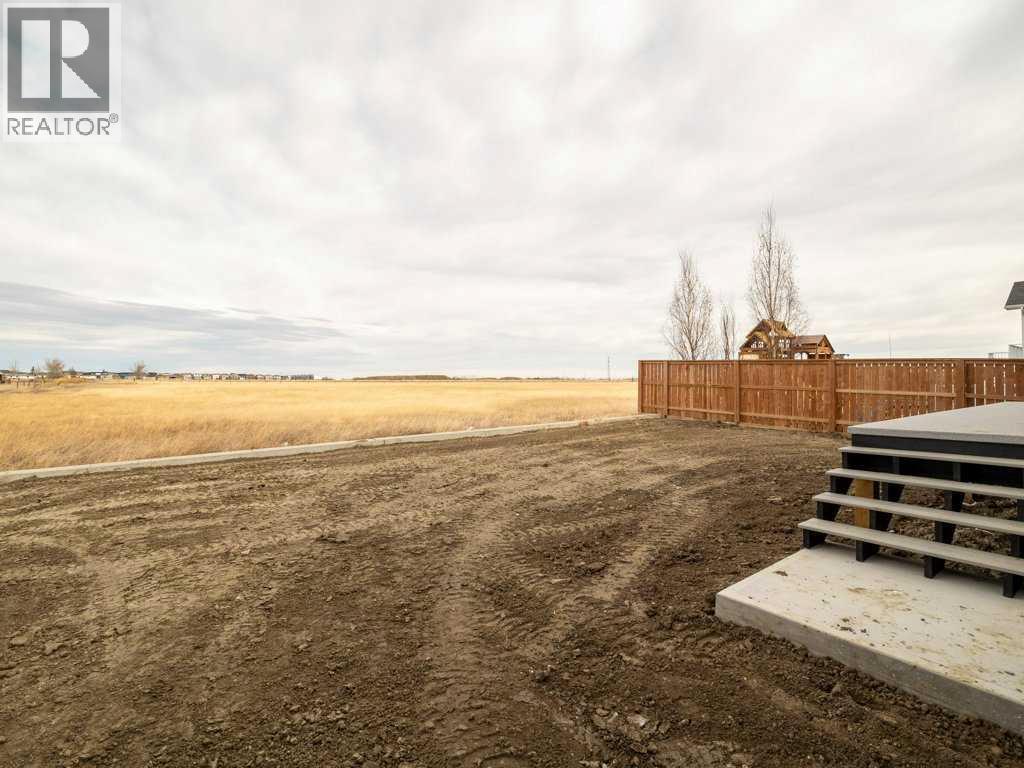 4517 40 Avenue S, Lethbridge, Alberta  T1K 8G2 - Photo 3 - A2284191