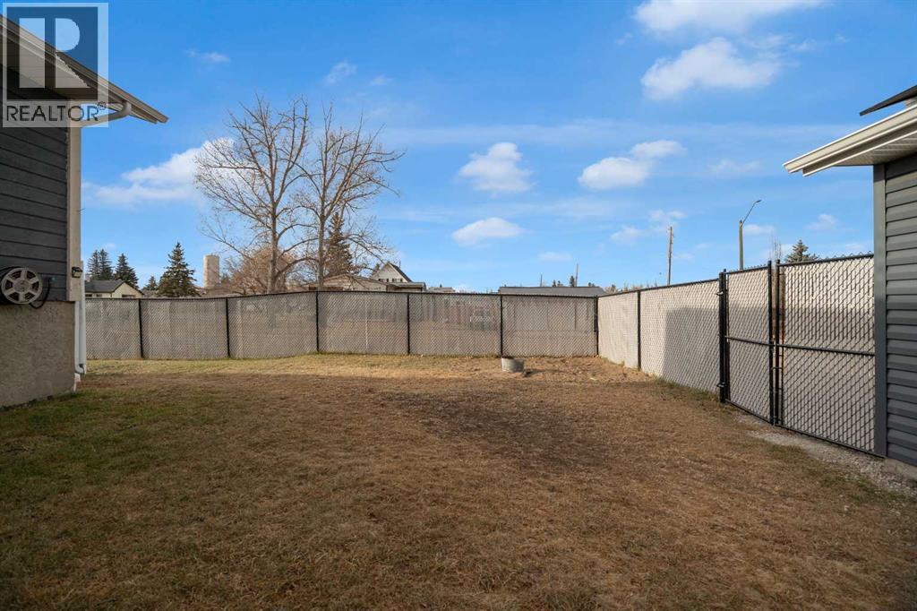 3 Booth Crescent, Irricana, Alberta  T0M 1B0 - Photo 29 - A2271336