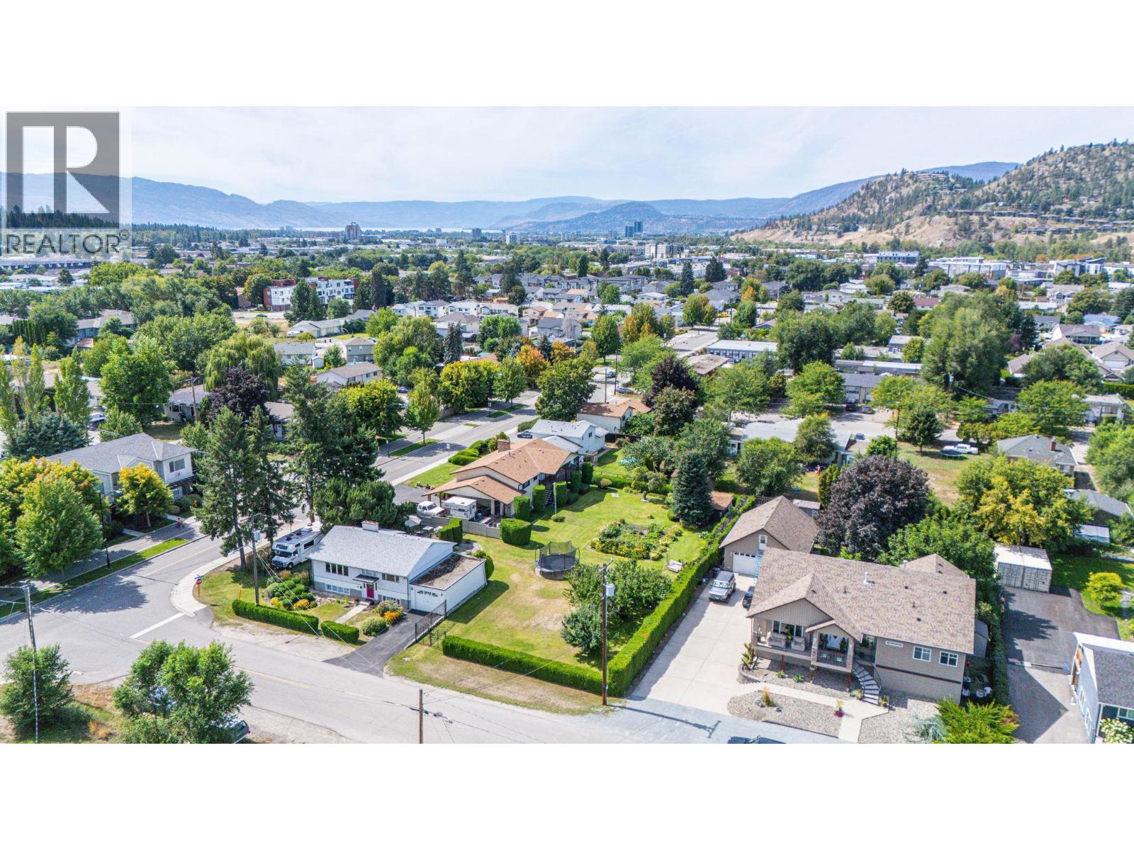 350 Fleming Road Kelowna Photo 4