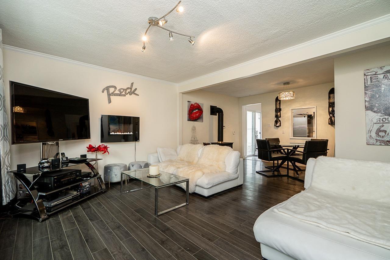 3742 204 Street, Langley, British Columbia  V3A 1X4 - Photo 4 - R3071466