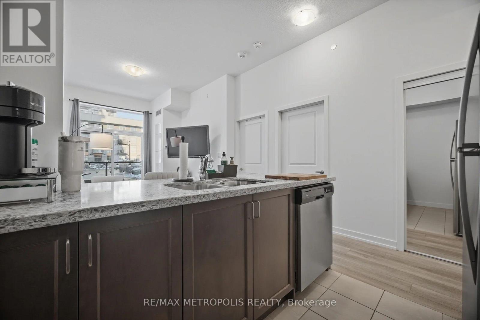 118 - 460 DUNDAS STREET E, Hamilton, Ontario