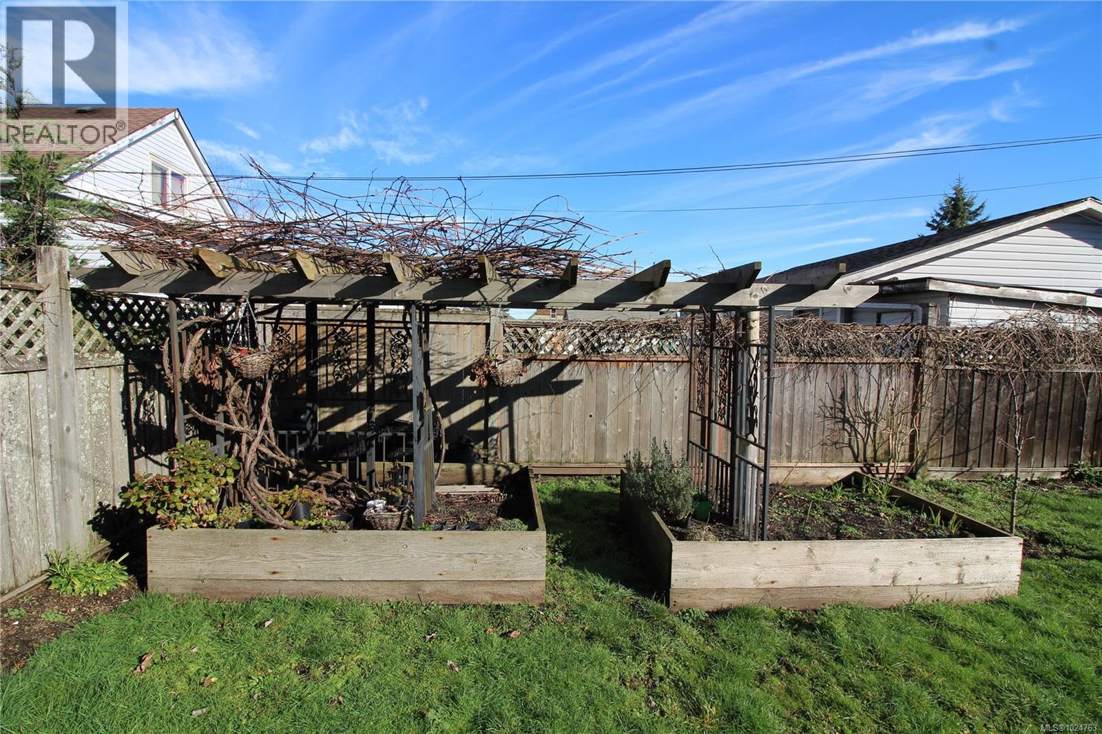 525 Gatacre St, Ladysmith, British Columbia  V9G 1A3 - Photo 18 - 1024763