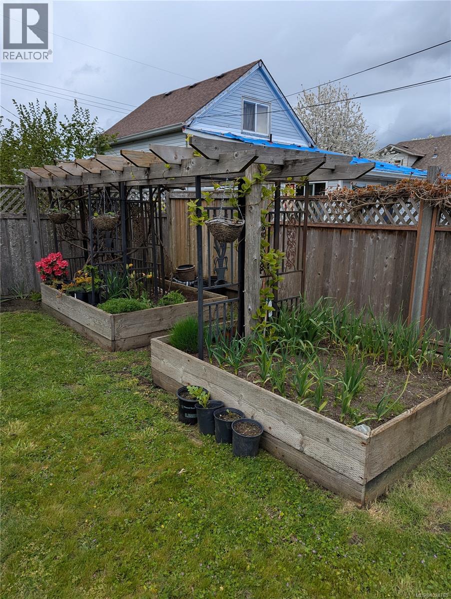 525 Gatacre St, Ladysmith, British Columbia  V9G 1A3 - Photo 23 - 1024763