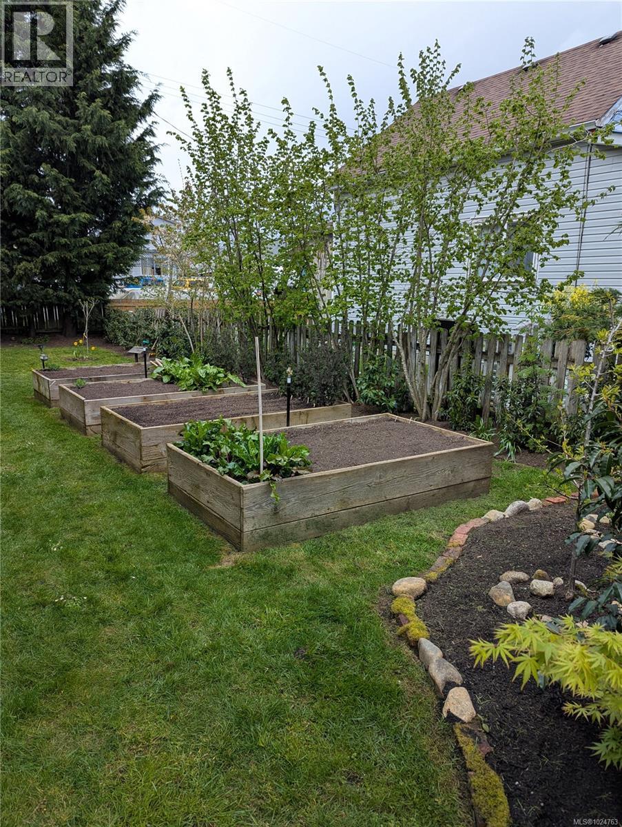 525 Gatacre St, Ladysmith, British Columbia  V9G 1A3 - Photo 24 - 1024763