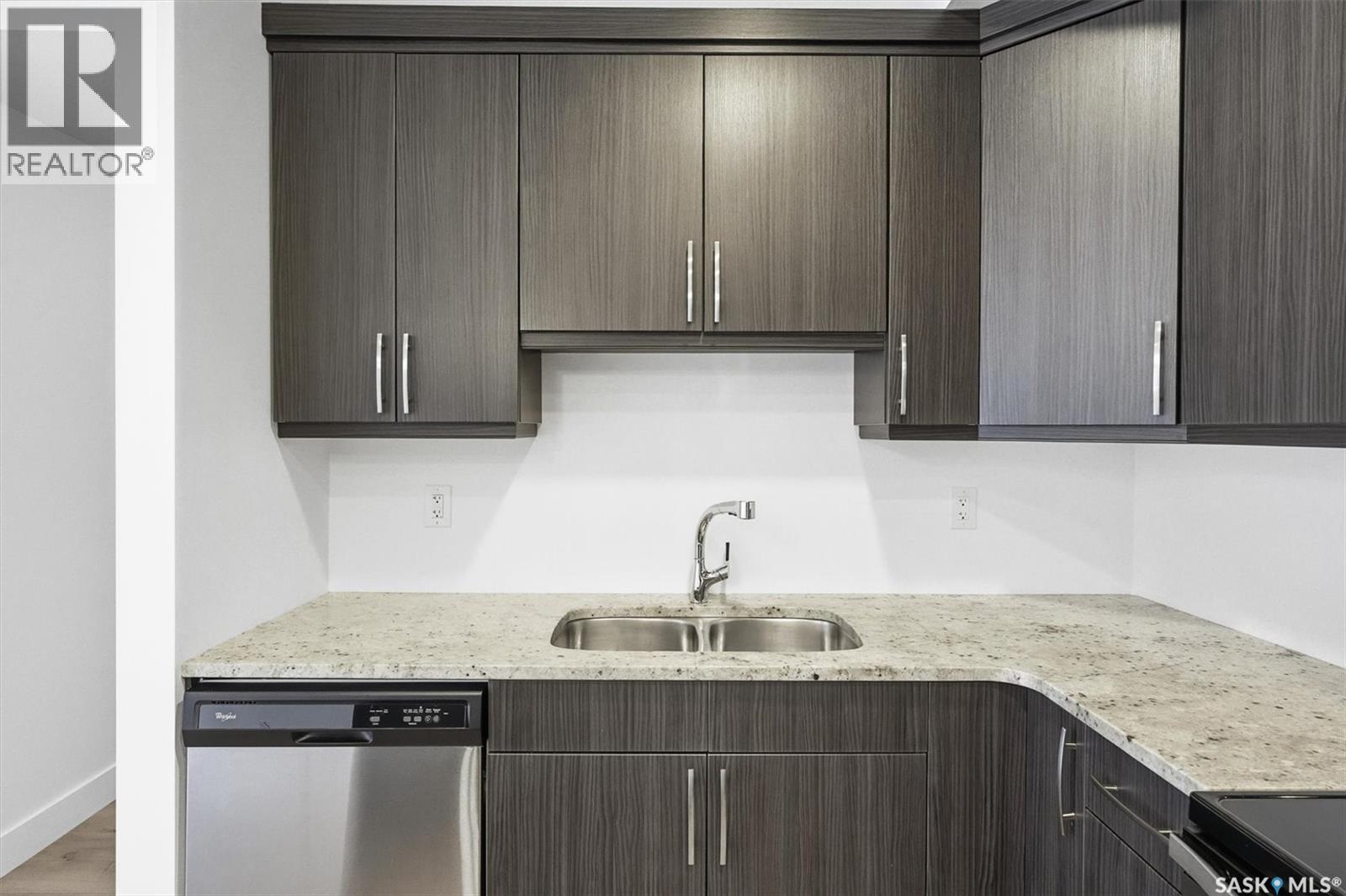 105 770 Childers Crescent, Saskatoon, Saskatchewan  S7L 6W1 - Photo 5 - SK028048