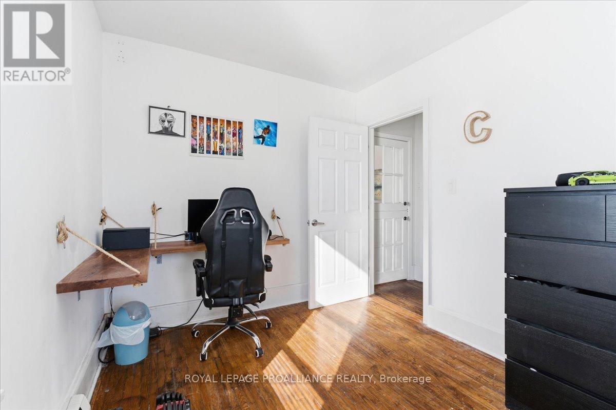 17 King Street, Prince Edward County (Picton Ward), Ontario  K0K 2T0 - Photo 18 - X12763532