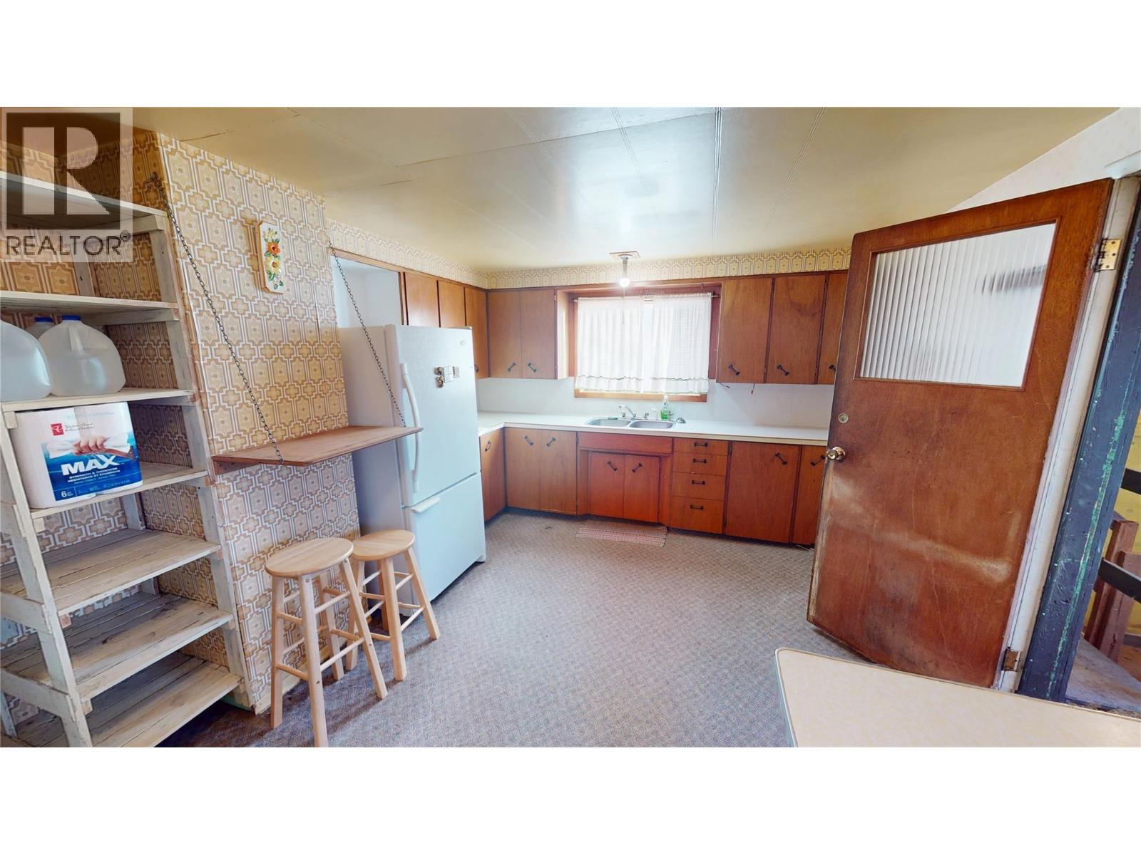 227 9th Avenue S, Cranbrook, British Columbia  V1C 2M4 - Photo 12 - 10375102