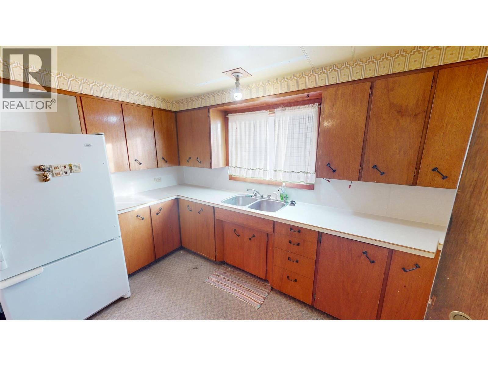 227 9th Avenue S, Cranbrook, British Columbia  V1C 2M4 - Photo 13 - 10375102