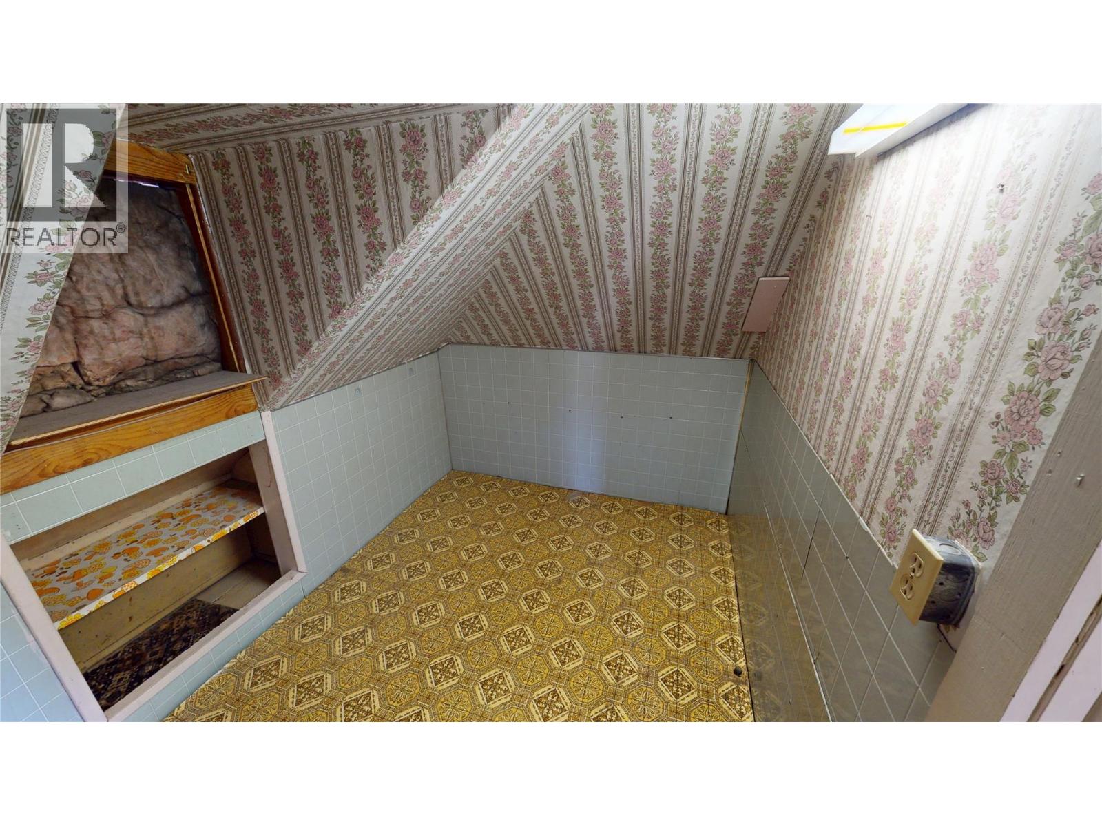 227 9th Avenue S, Cranbrook, British Columbia  V1C 2M4 - Photo 22 - 10375102