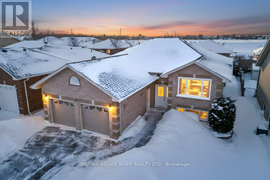 26 EAKINS CRESCENT, Kawartha Lakes, Ontario