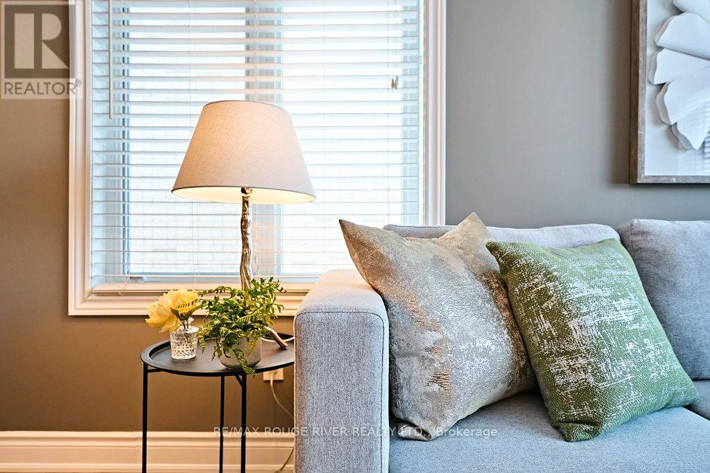 26 Eakins Crescent, Kawartha Lakes, Ontario  K9V 6J9 - Photo 10 - X12764074