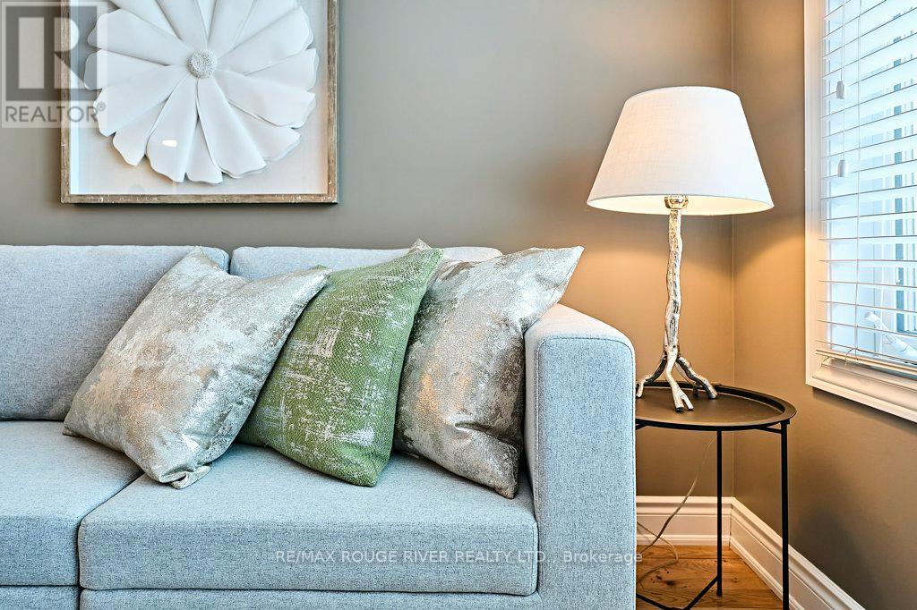 26 Eakins Crescent, Kawartha Lakes, Ontario  K9V 6J9 - Photo 12 - X12764074