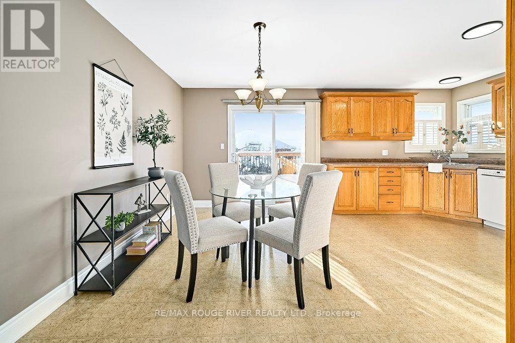 26 Eakins Crescent, Kawartha Lakes, Ontario  K9V 6J9 - Photo 14 - X12764074