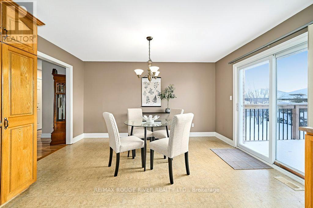 26 Eakins Crescent, Kawartha Lakes, Ontario  K9V 6J9 - Photo 21 - X12764074