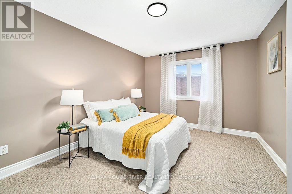 26 Eakins Crescent, Kawartha Lakes, Ontario  K9V 6J9 - Photo 22 - X12764074